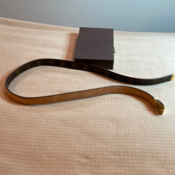 Authentic LOUIS VUITTON Ceinture Carre Buckle Belt Monogram - Picture 2 of 2